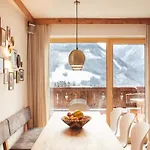 Chalet Modern Near Zillertal Arena Neukirchen am Großvenediger