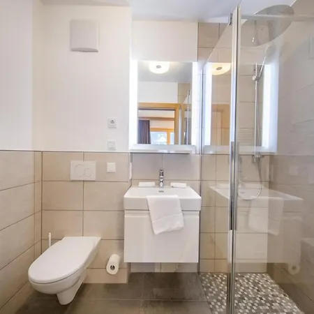 Modern Near Zillertal Arena 샬레 Neukirchen am Großvenediger