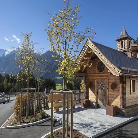 Chalet Modern Near Zillertal Arena Neukirchen am Großvenediger