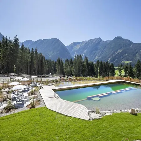 Chalet Modern Near Zillertal Arena Neukirchen am Großvenediger